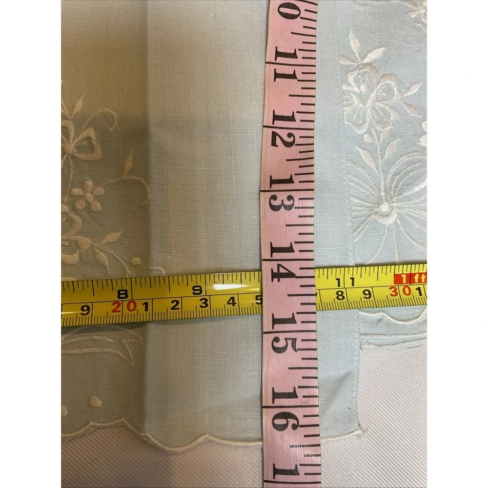 Vintage Hand Towels Napkins Embroidered Baby Blue Floral Scalloped Linen Set 2